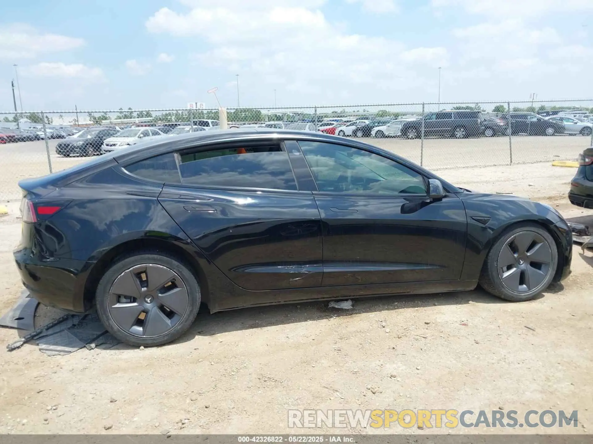 14 Photograph of a damaged car 5YJ3E1EA8PF454210 TESLA MODEL 3 2023