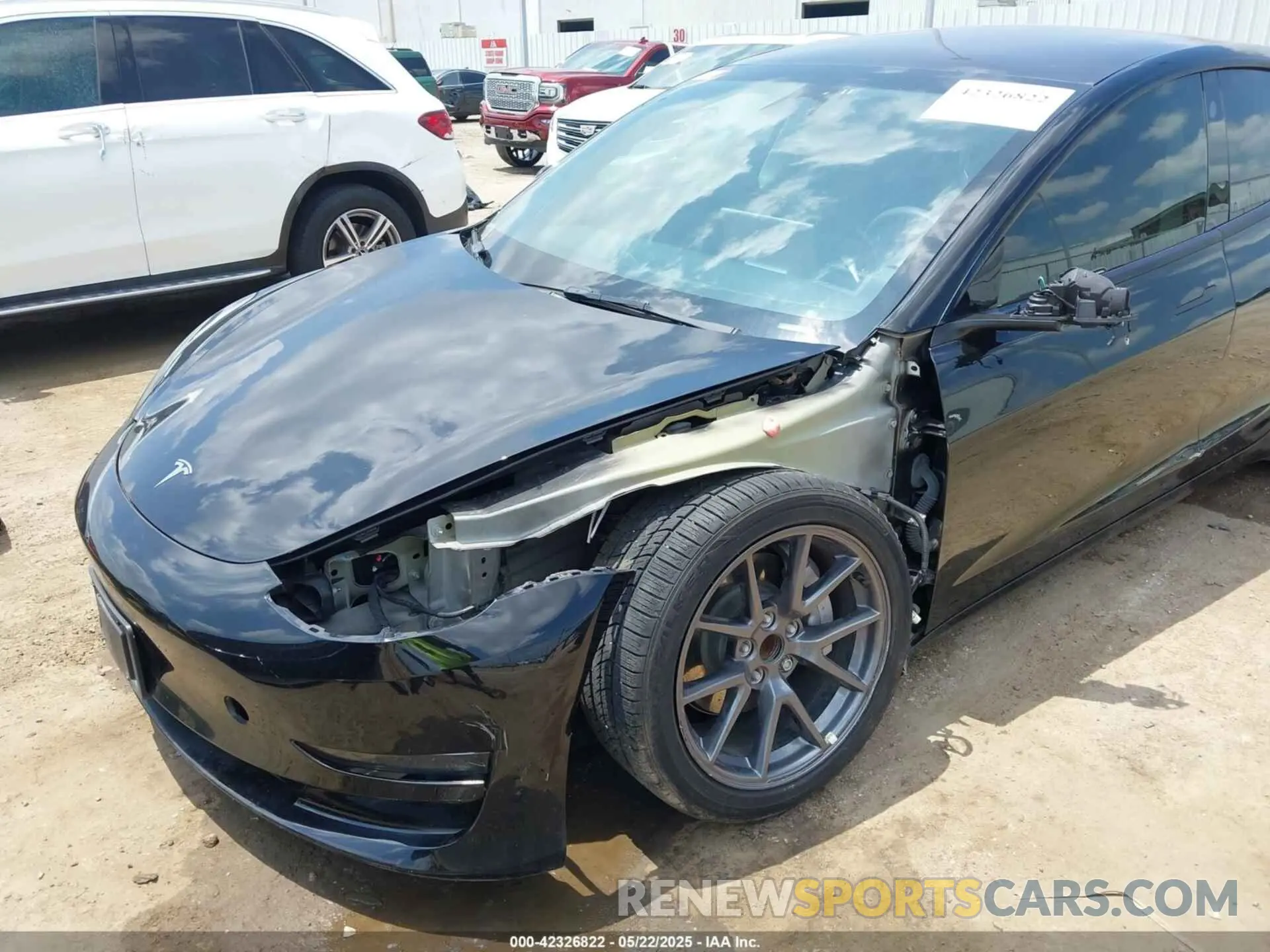 6 Photograph of a damaged car 5YJ3E1EA8PF454210 TESLA MODEL 3 2023
