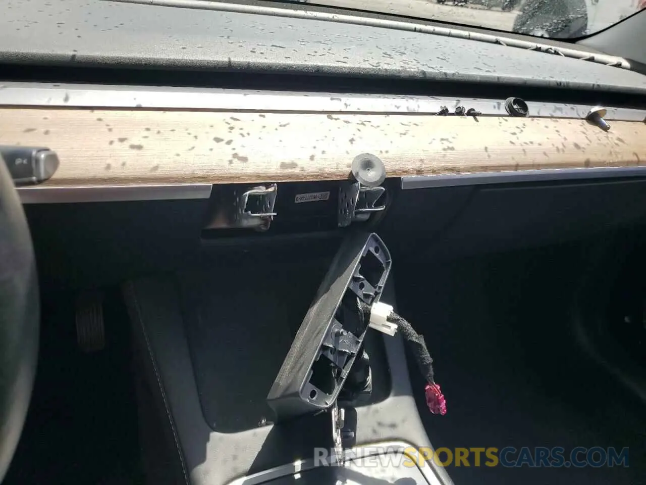 9 Photograph of a damaged car 5YJ3E1EA8PF455826 TESLA MODEL 3 2023