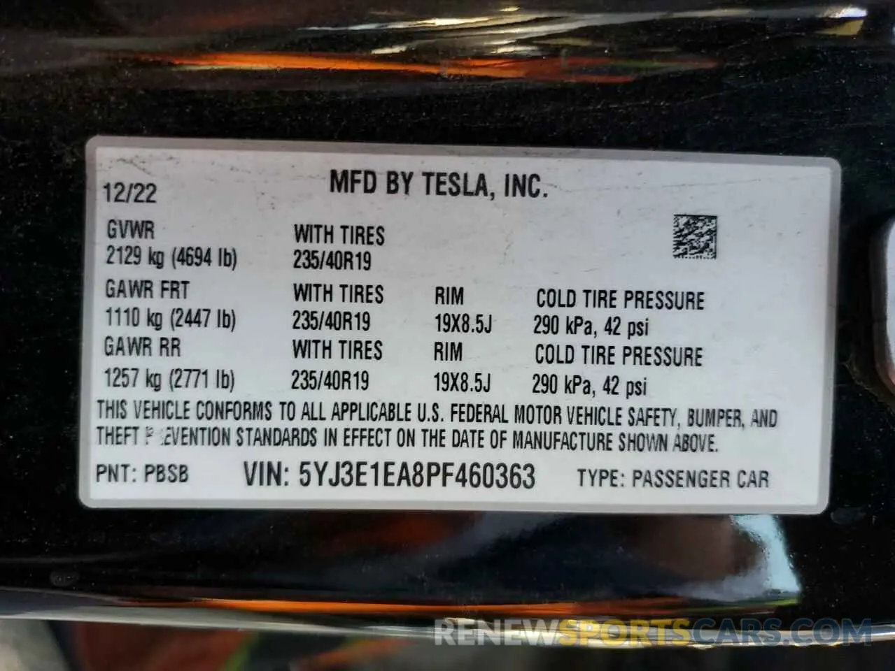 12 Photograph of a damaged car 5YJ3E1EA8PF460363 TESLA MODEL 3 2023