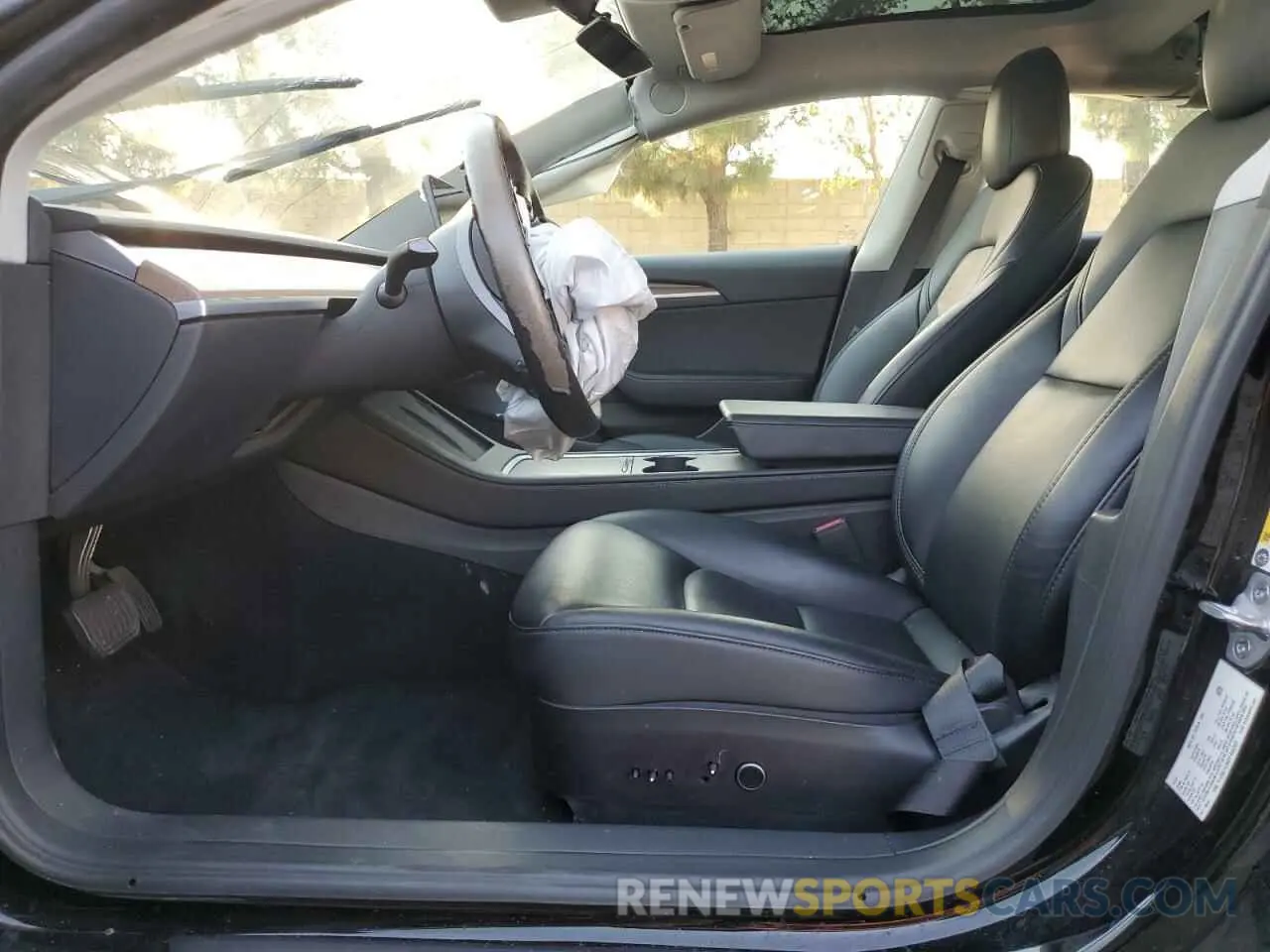 7 Photograph of a damaged car 5YJ3E1EA8PF460363 TESLA MODEL 3 2023