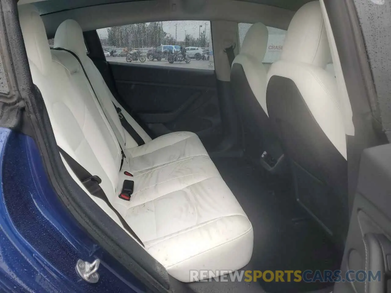 11 Photograph of a damaged car 5YJ3E1EA8PF465885 TESLA MODEL 3 2023