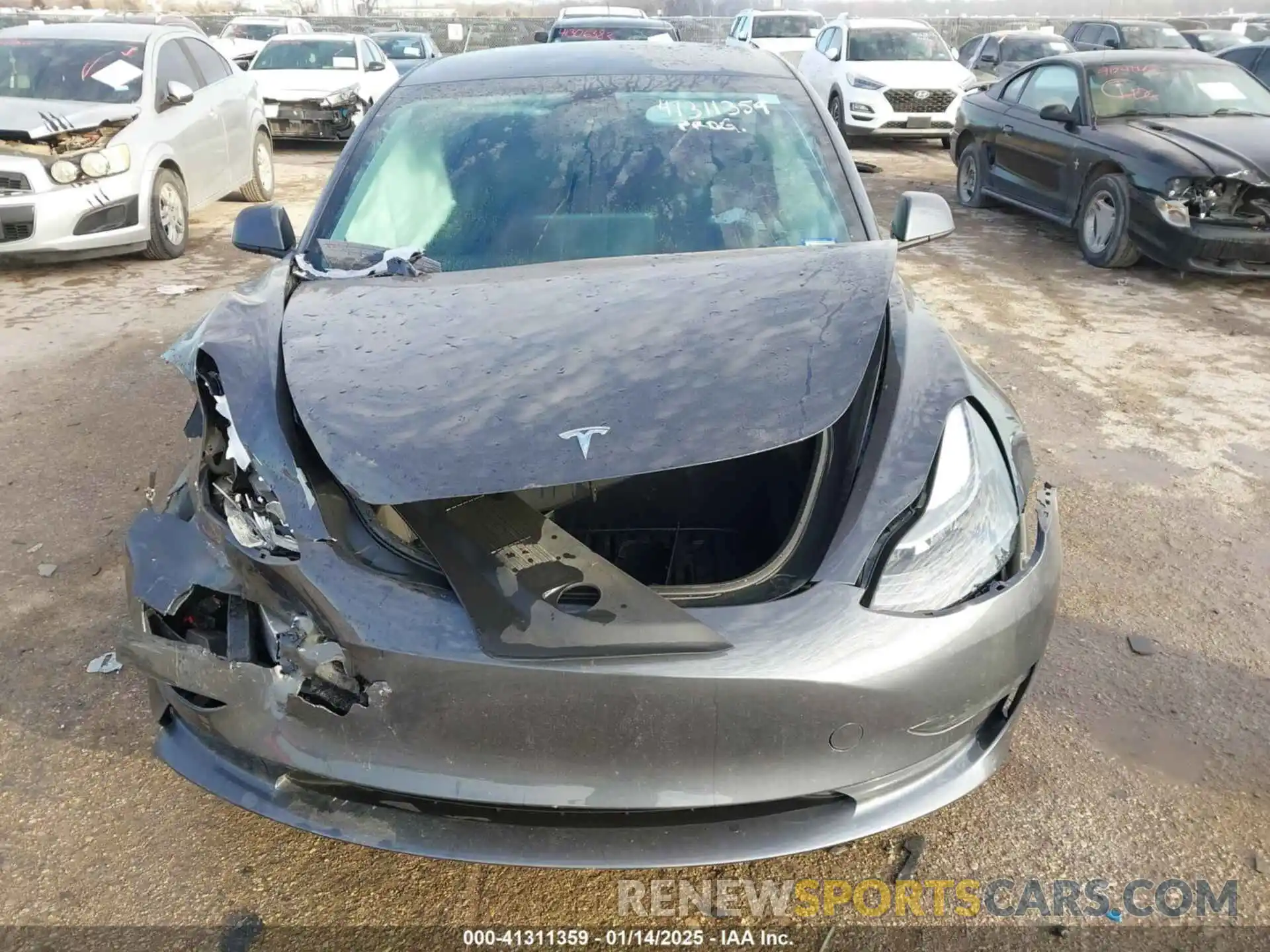 11 Photograph of a damaged car 5YJ3E1EA8PF471069 TESLA MODEL 3 2023