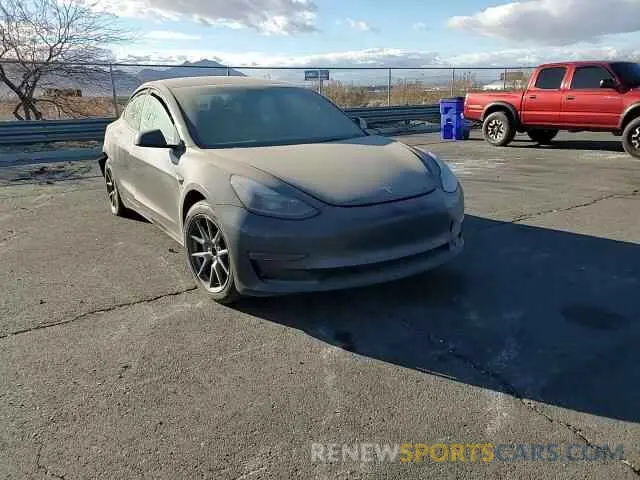 10 Photograph of a damaged car 5YJ3E1EA8PF545672 TESLA MODEL 3 2023