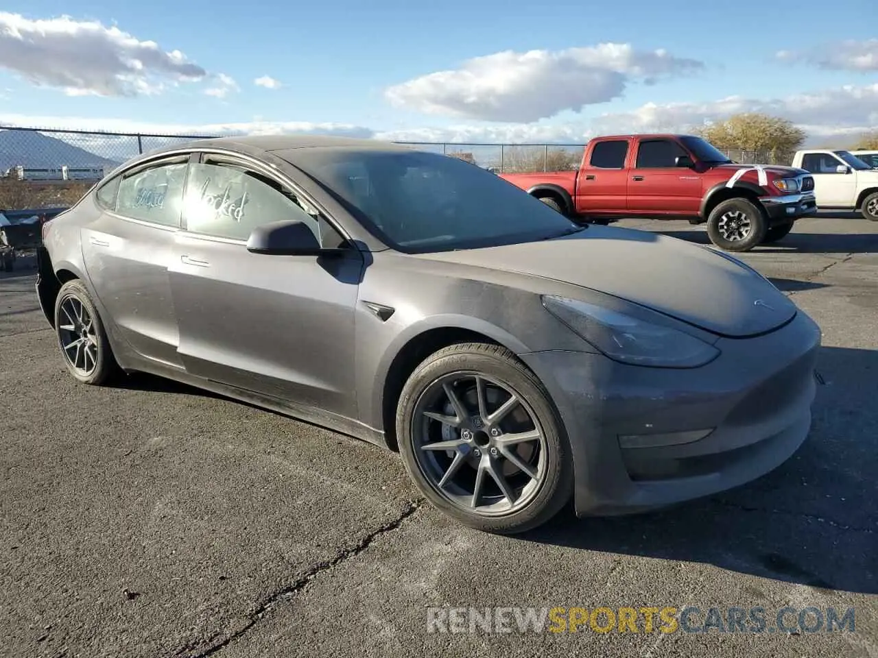 4 Photograph of a damaged car 5YJ3E1EA8PF545672 TESLA MODEL 3 2023