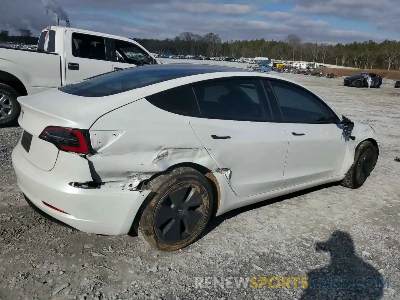 3 Photograph of a damaged car 5YJ3E1EA8PF555117 TESLA MODEL 3 2023