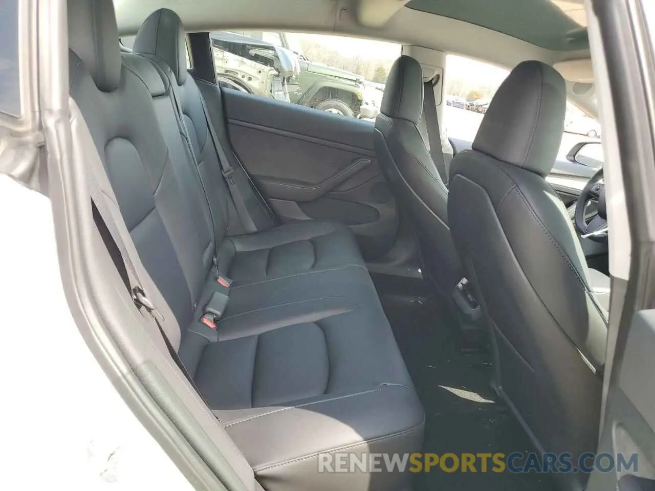 10 Photograph of a damaged car 5YJ3E1EA8PF559216 TESLA MODEL 3 2023
