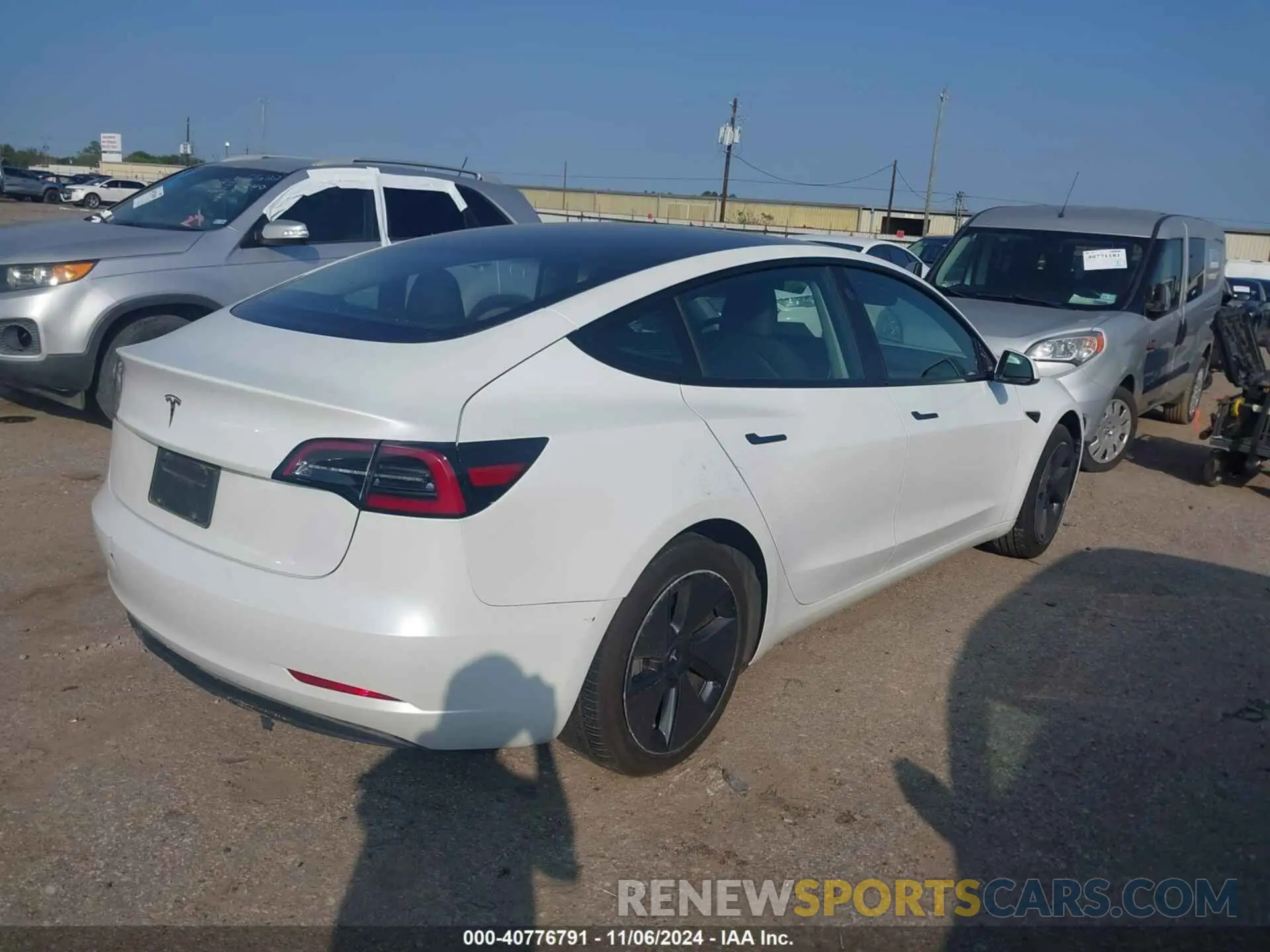 4 Photograph of a damaged car 5YJ3E1EA8PF570278 TESLA MODEL 3 2023
