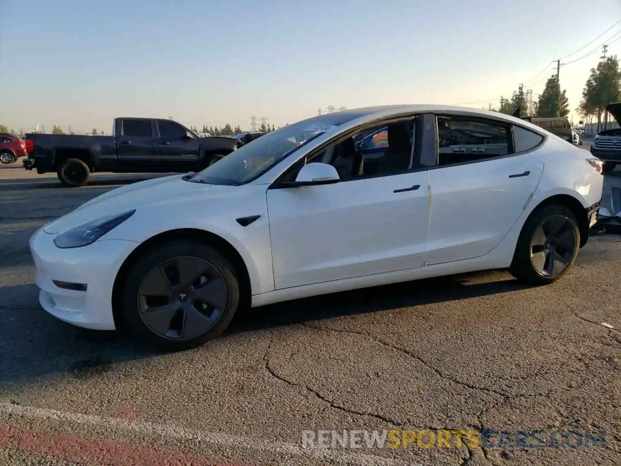 1 Photograph of a damaged car 5YJ3E1EA8PF570412 TESLA MODEL 3 2023