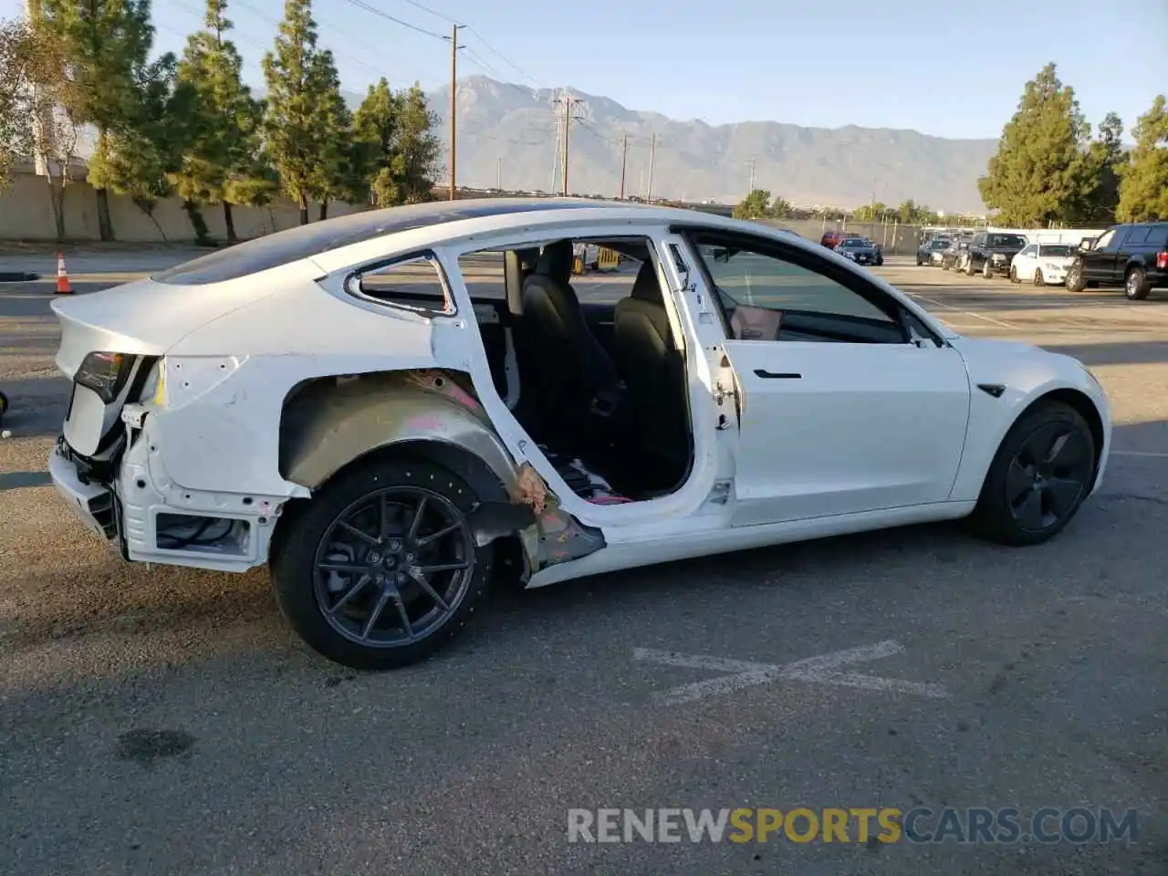 3 Photograph of a damaged car 5YJ3E1EA8PF570412 TESLA MODEL 3 2023