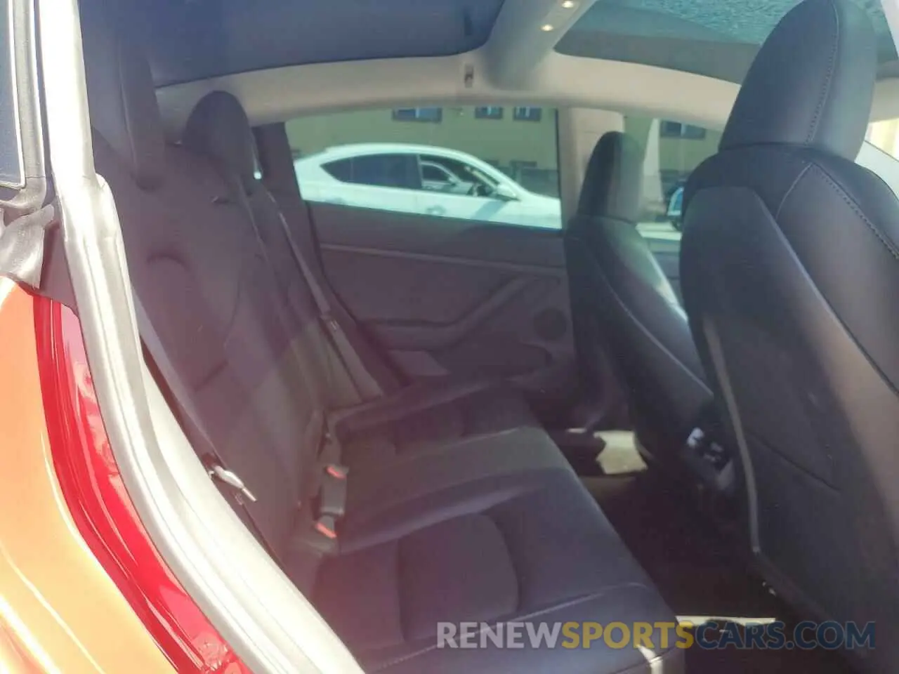 10 Photograph of a damaged car 5YJ3E1EA8PF571897 TESLA MODEL 3 2023