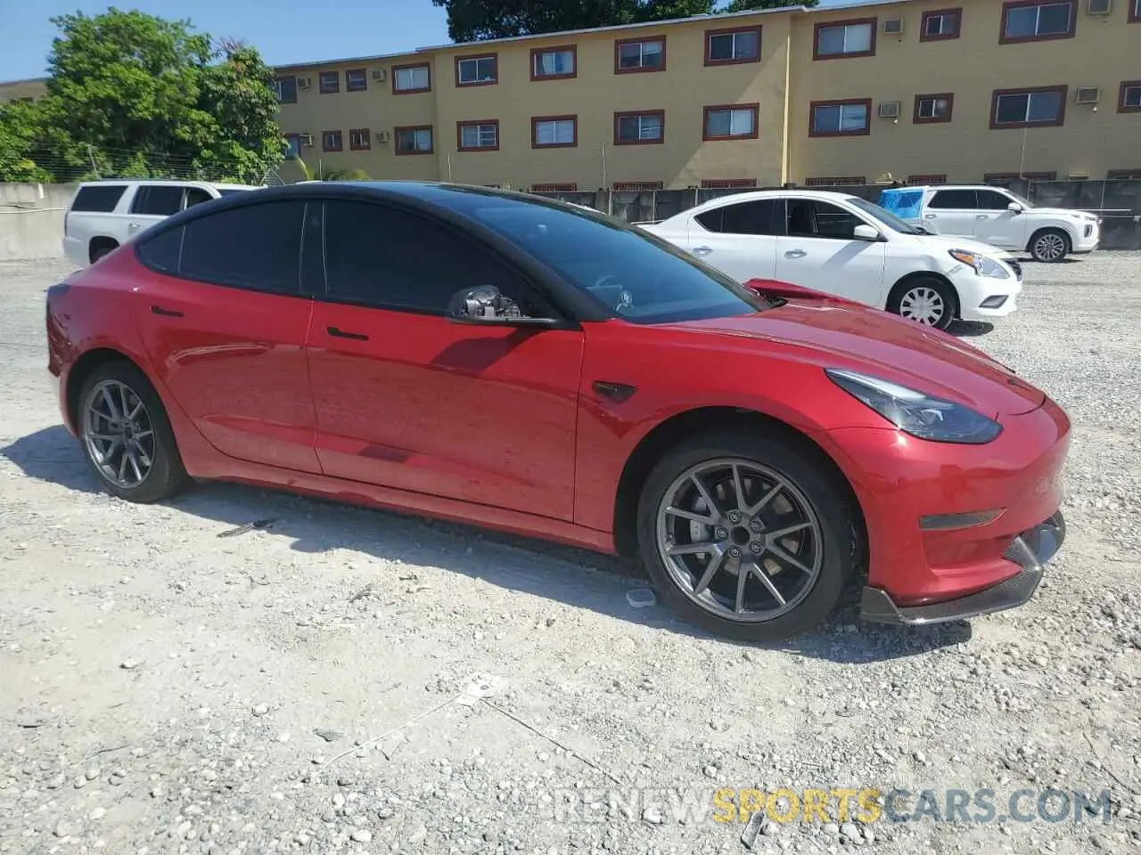 4 Photograph of a damaged car 5YJ3E1EA8PF571897 TESLA MODEL 3 2023