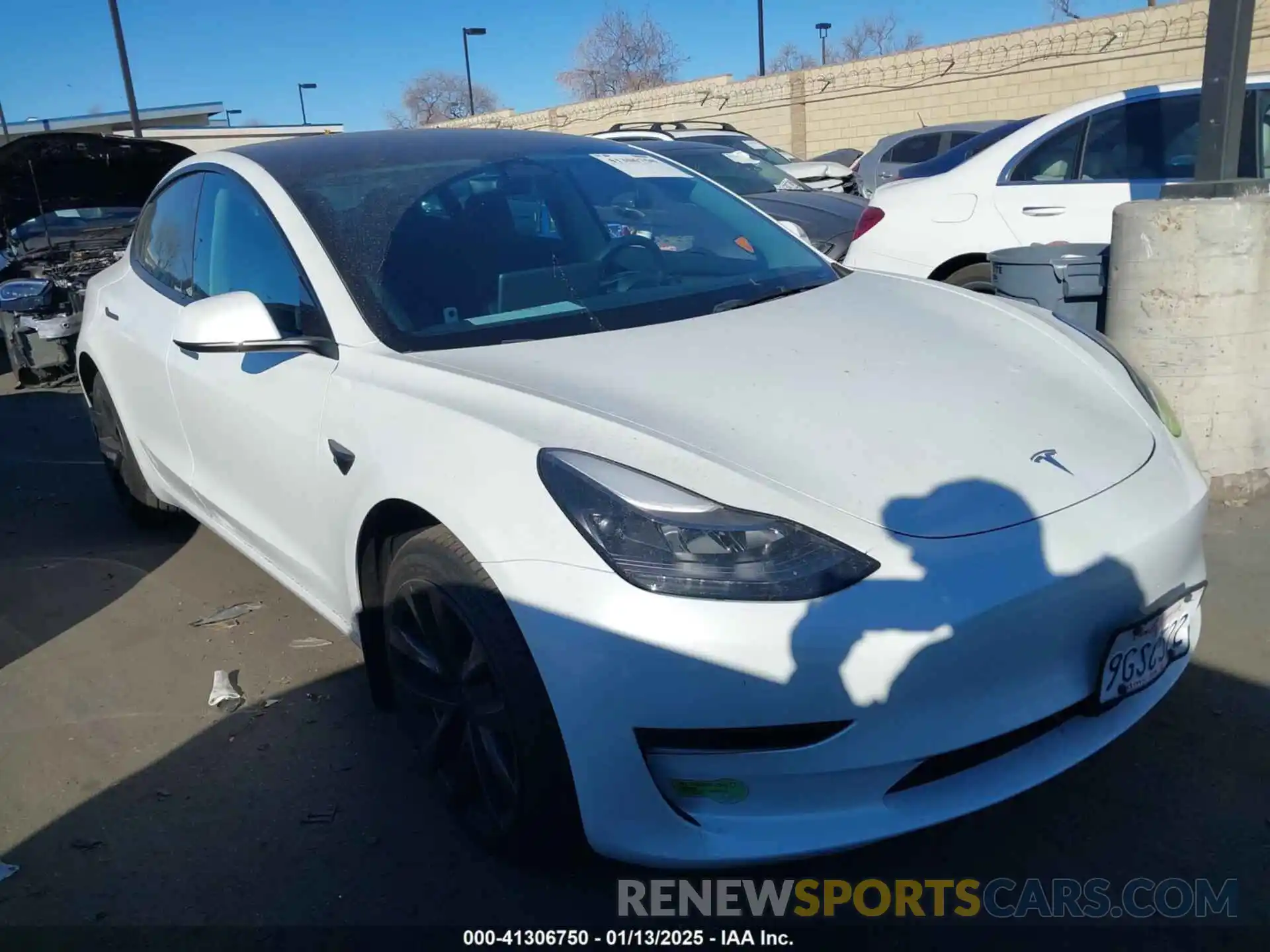 1 Photograph of a damaged car 5YJ3E1EA8PF573259 TESLA MODEL 3 2023