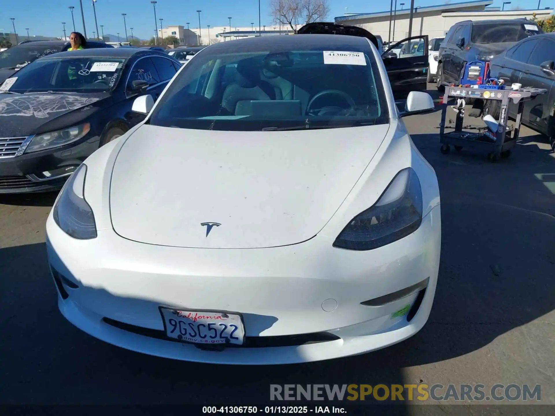 10 Photograph of a damaged car 5YJ3E1EA8PF573259 TESLA MODEL 3 2023