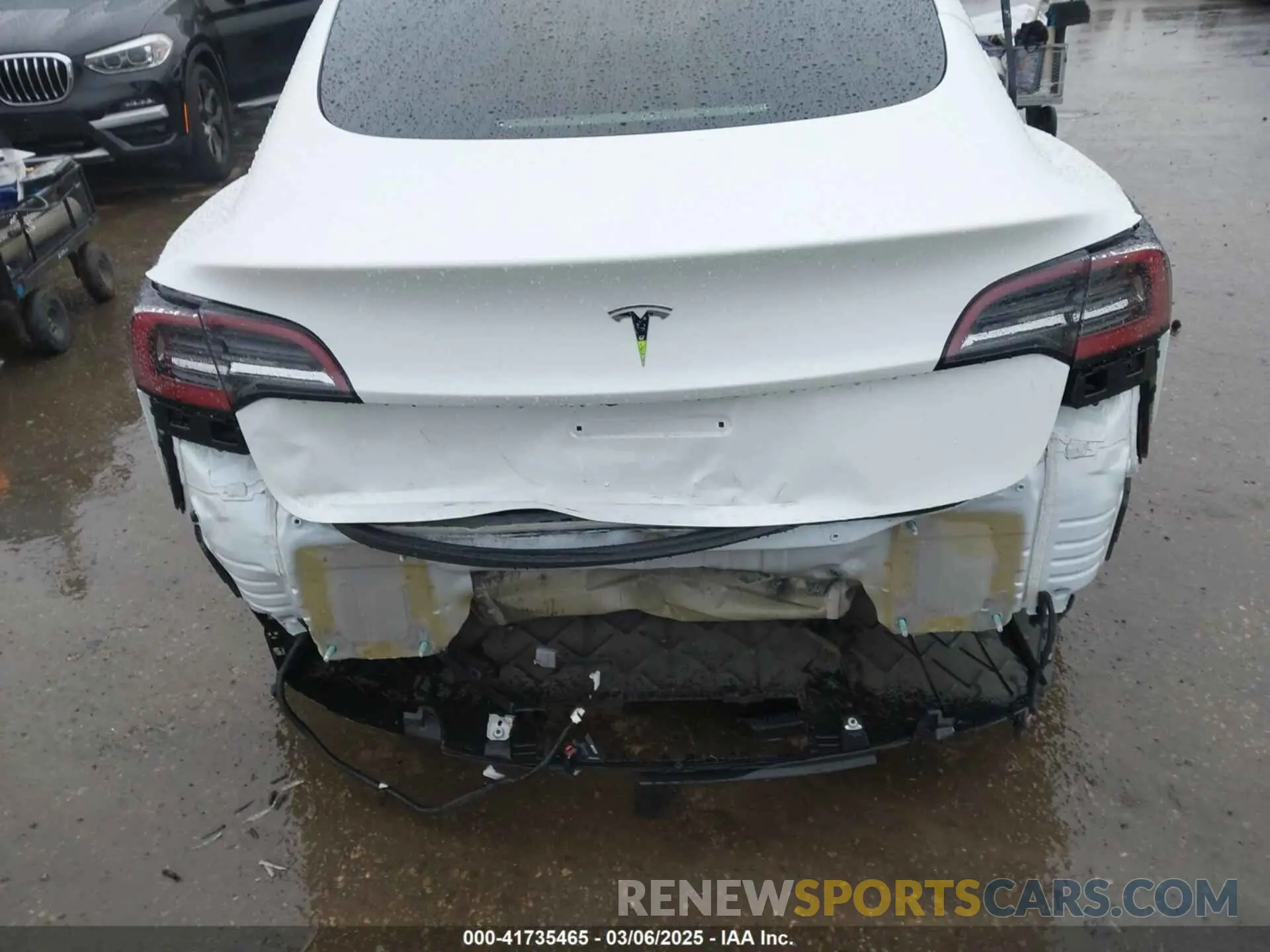 6 Photograph of a damaged car 5YJ3E1EA8PF578199 TESLA MODEL 3 2023