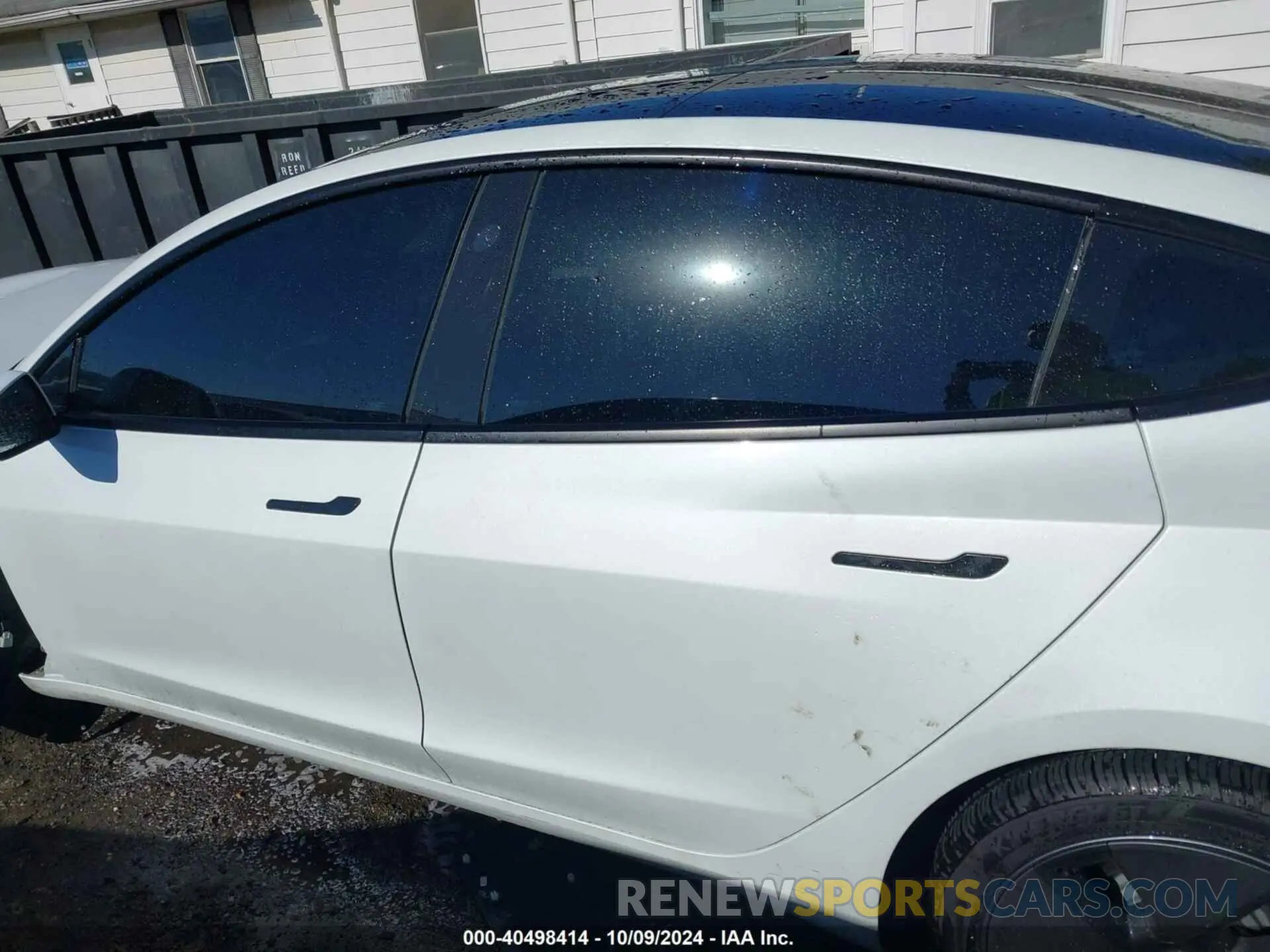 14 Photograph of a damaged car 5YJ3E1EA8PF581801 TESLA MODEL 3 2023