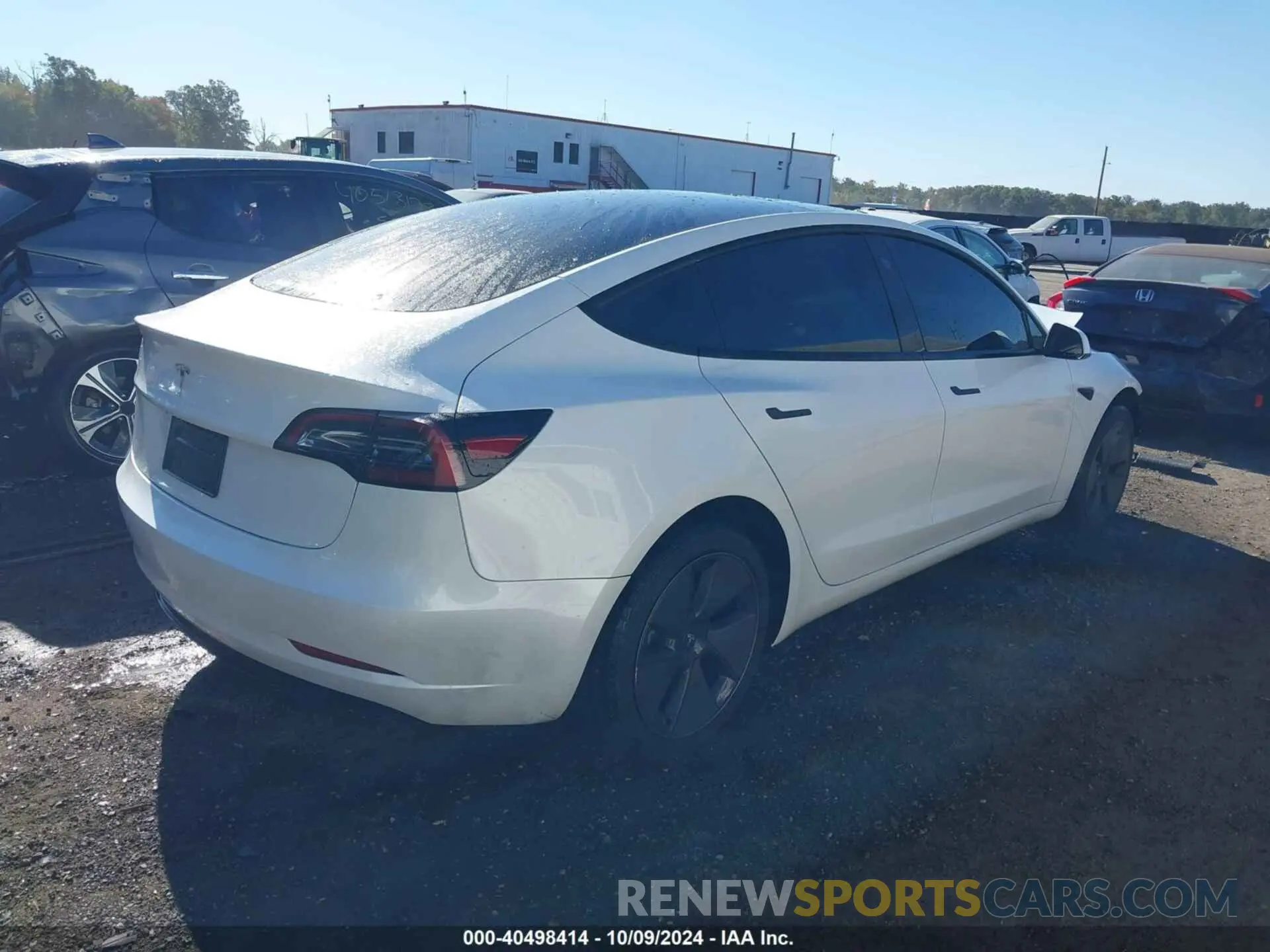 4 Photograph of a damaged car 5YJ3E1EA8PF581801 TESLA MODEL 3 2023