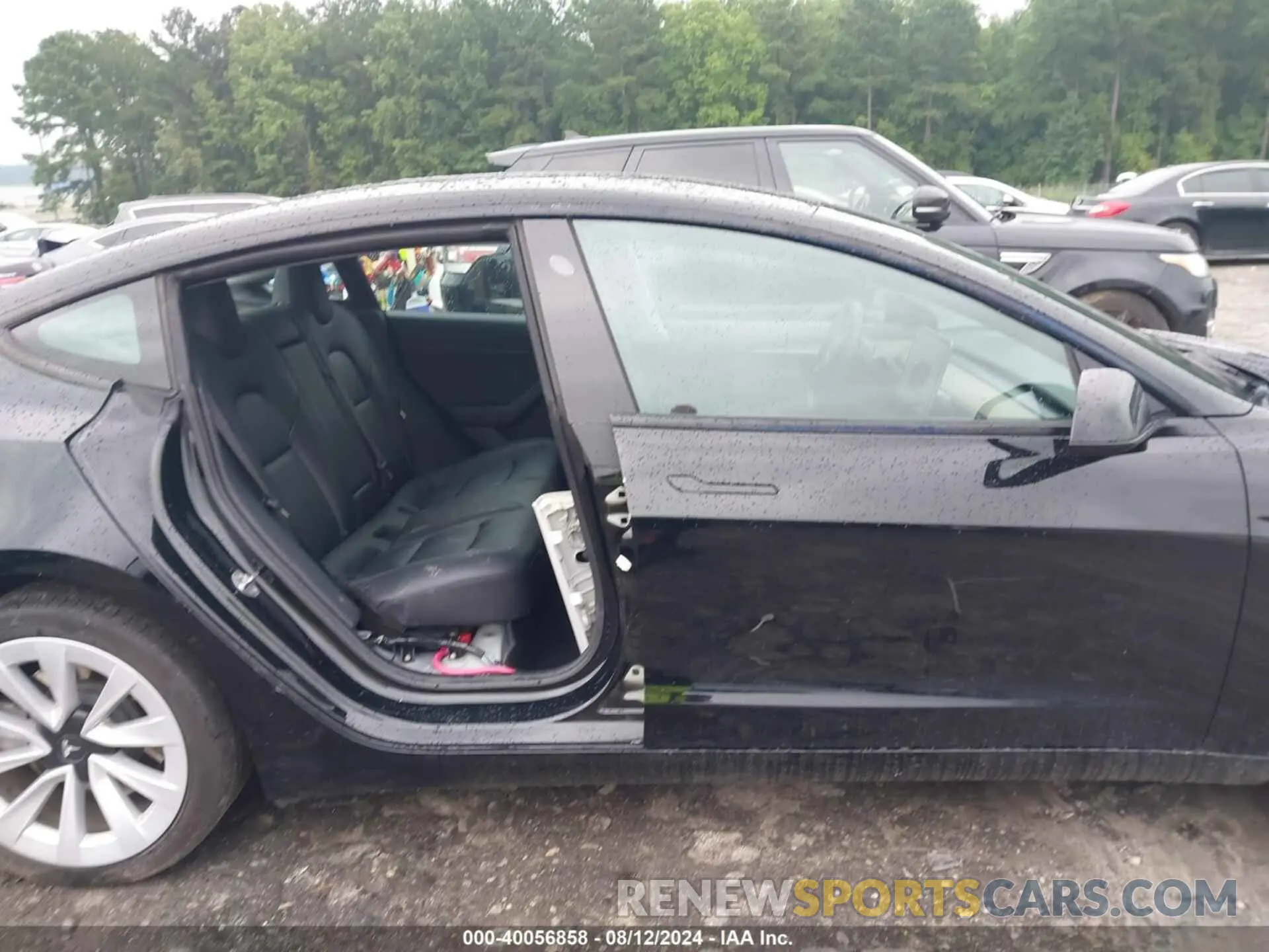 14 Photograph of a damaged car 5YJ3E1EA8PF583483 TESLA MODEL 3 2023