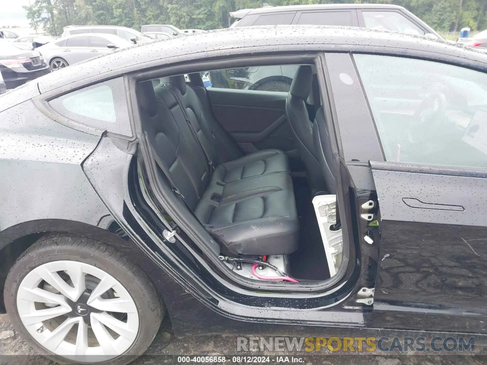 6 Photograph of a damaged car 5YJ3E1EA8PF583483 TESLA MODEL 3 2023