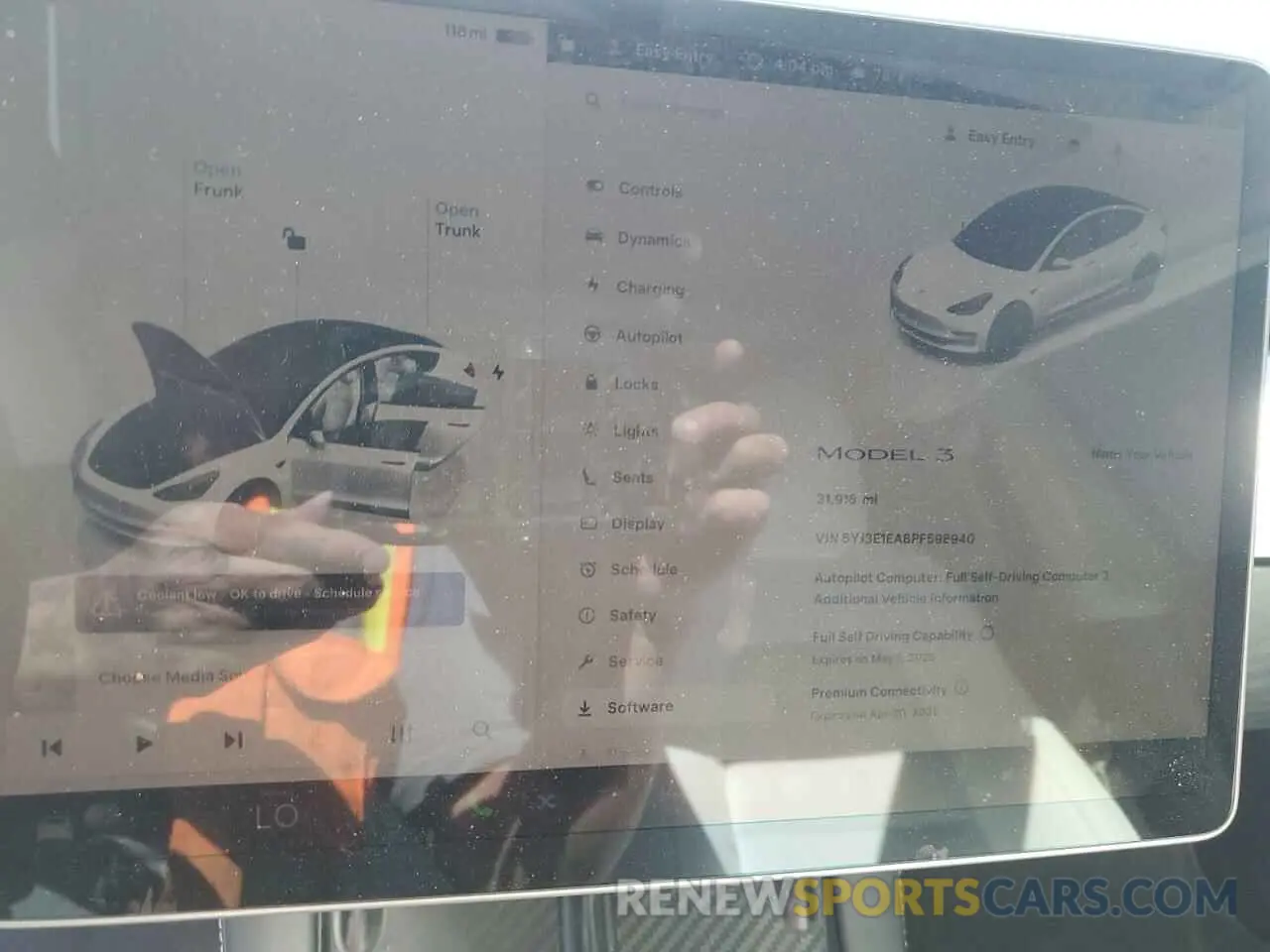 9 Photograph of a damaged car 5YJ3E1EA8PF598940 TESLA MODEL 3 2023