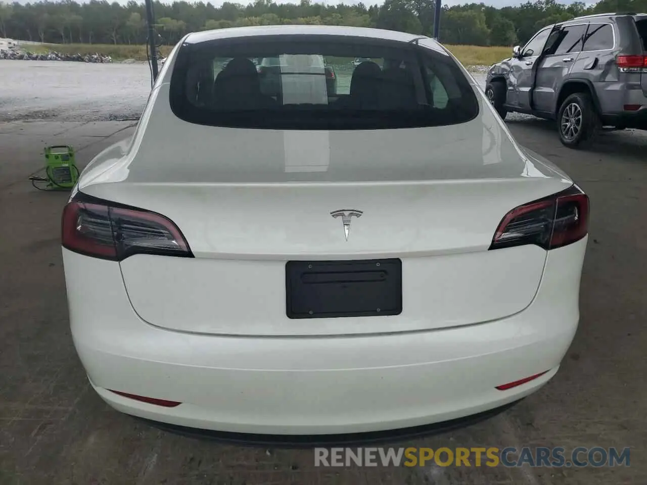 6 Photograph of a damaged car 5YJ3E1EA8PF601514 TESLA MODEL 3 2023