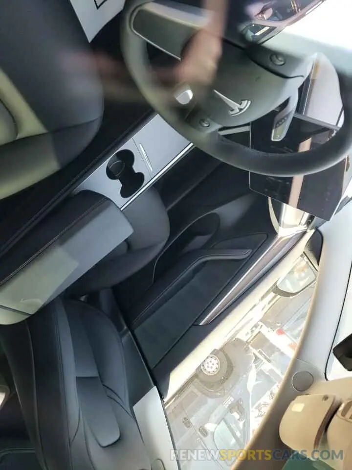 8 Photograph of a damaged car 5YJ3E1EA8PF607068 TESLA MODEL 3 2023