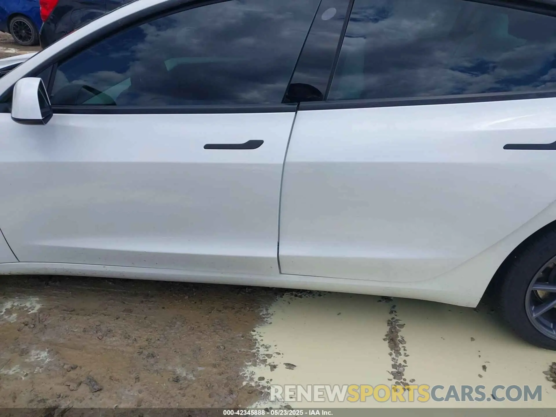 14 Photograph of a damaged car 5YJ3E1EA8PF608429 TESLA MODEL 3 2023