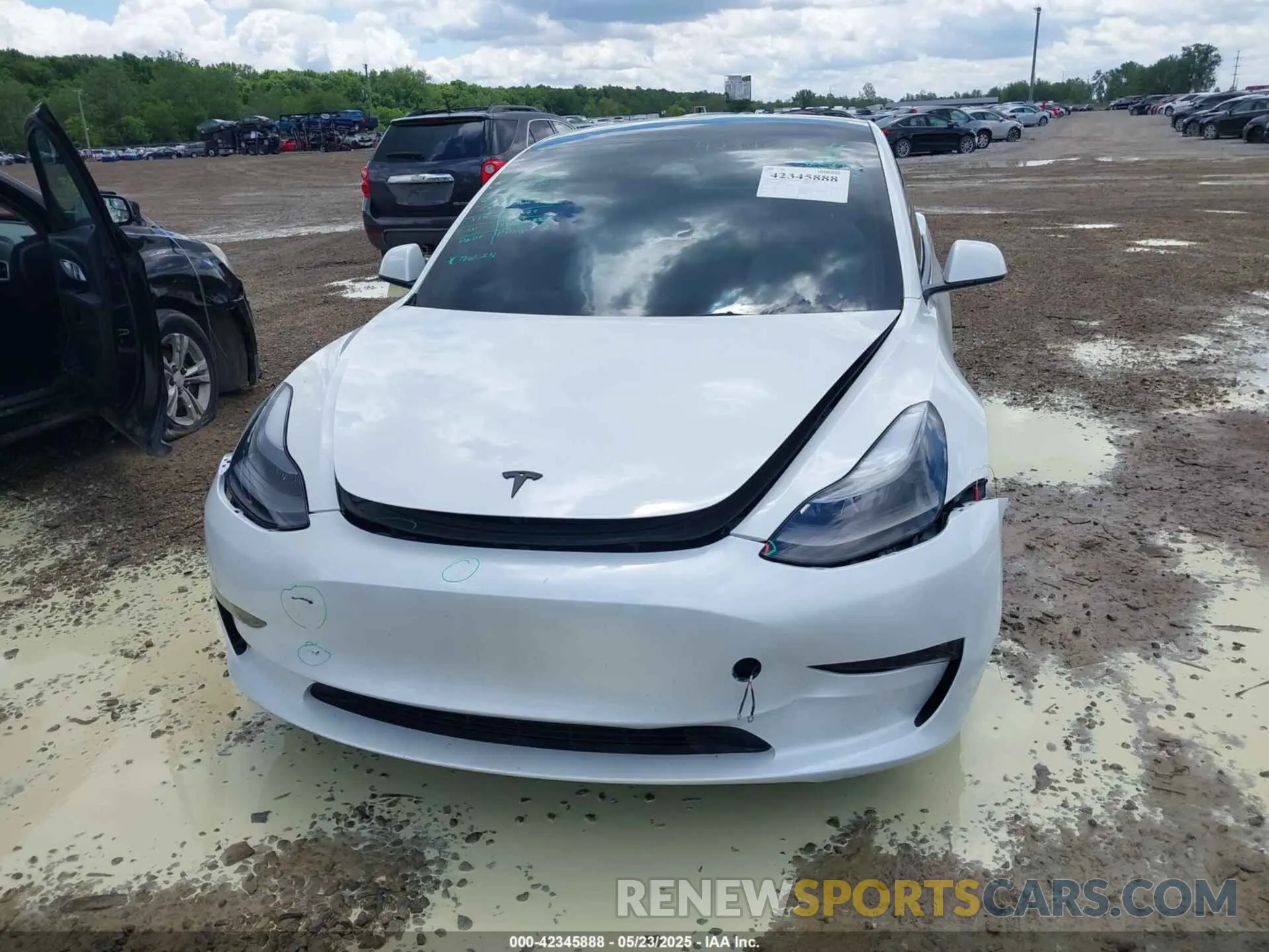 6 Photograph of a damaged car 5YJ3E1EA8PF608429 TESLA MODEL 3 2023