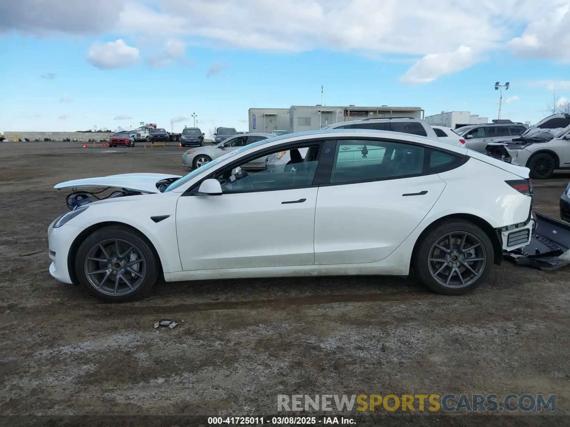 14 Photograph of a damaged car 5YJ3E1EA8PF610682 TESLA MODEL 3 2023