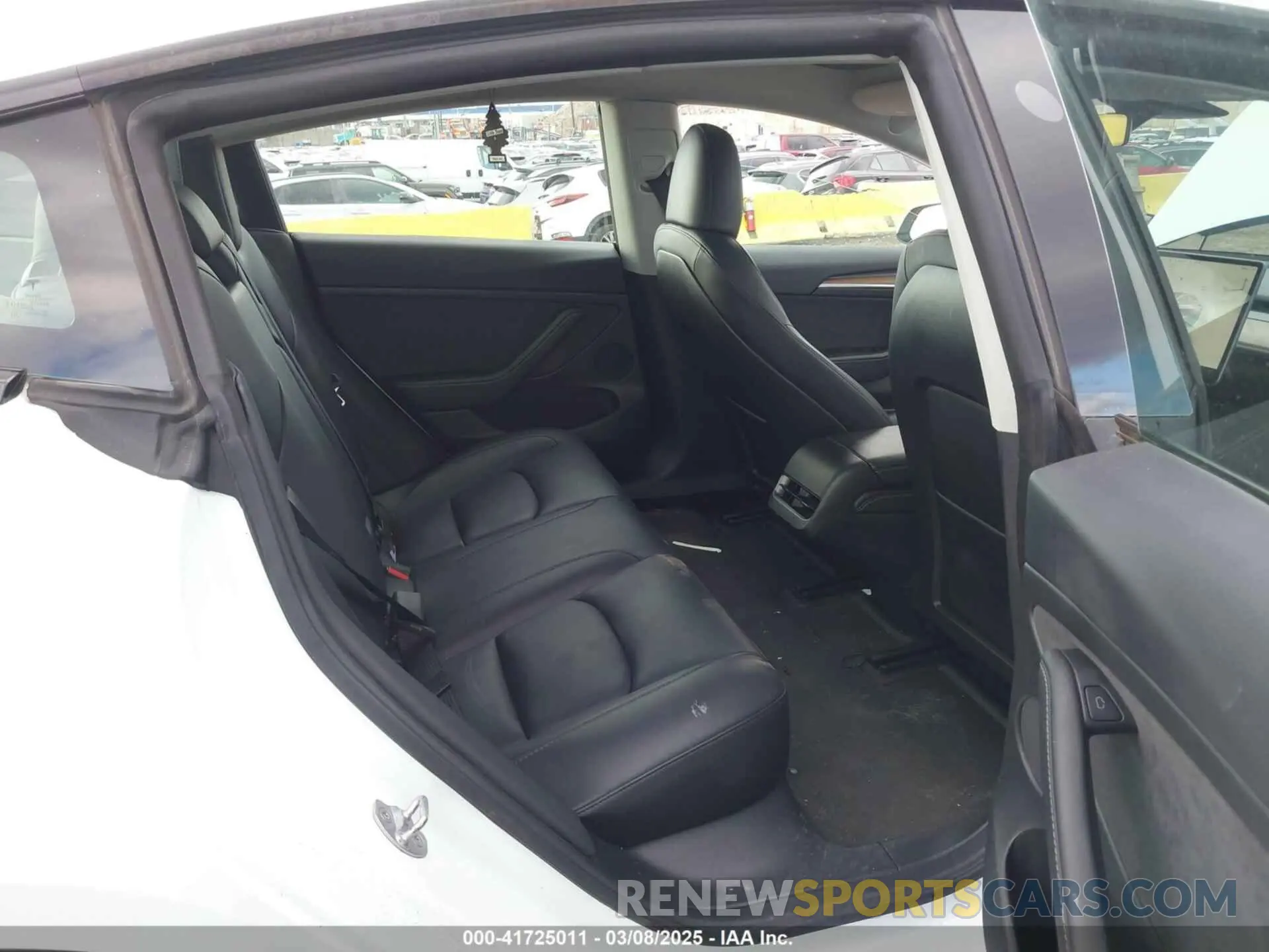 8 Photograph of a damaged car 5YJ3E1EA8PF610682 TESLA MODEL 3 2023