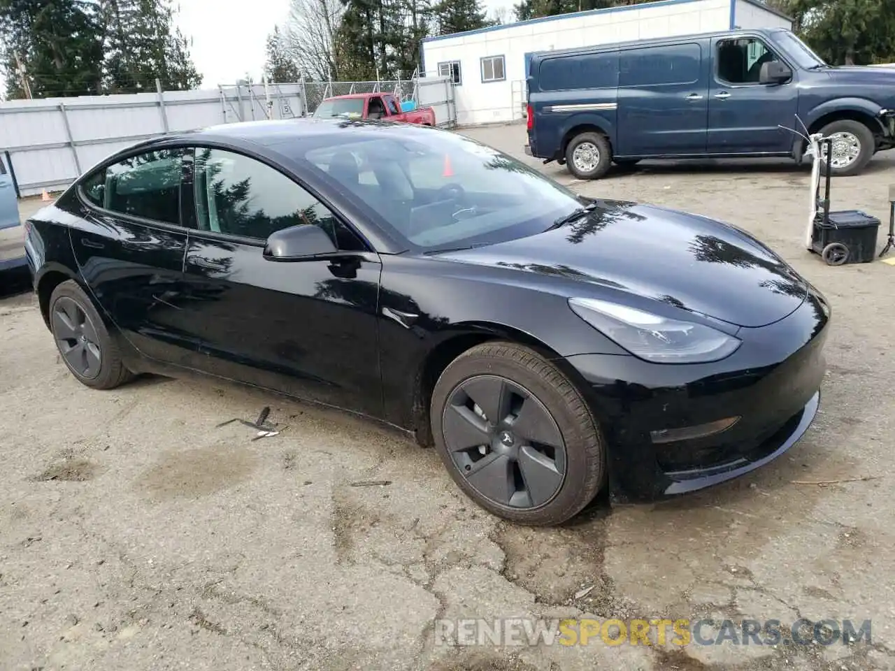 4 Photograph of a damaged car 5YJ3E1EA8PF652253 TESLA MODEL 3 2023