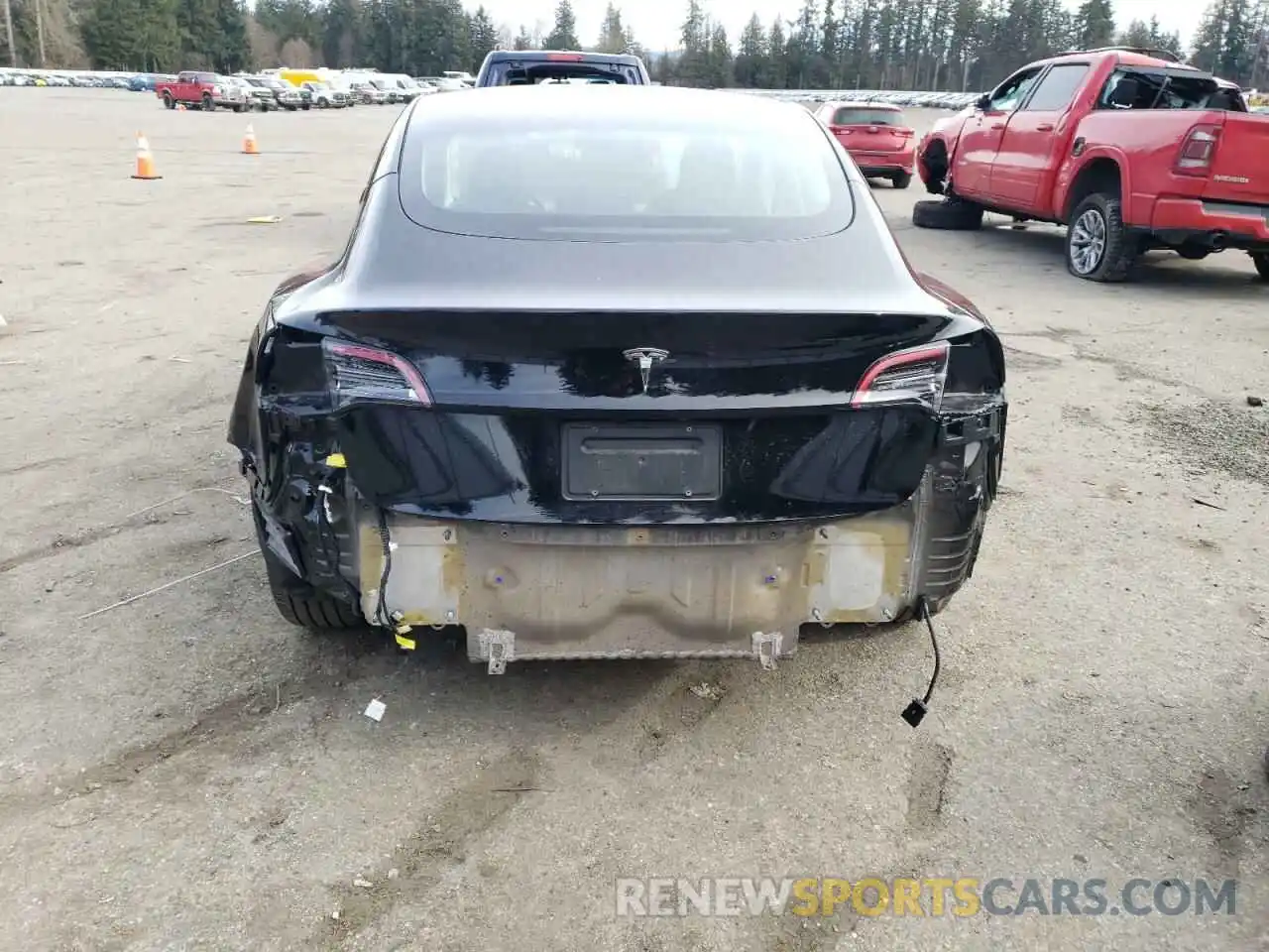 6 Photograph of a damaged car 5YJ3E1EA8PF652253 TESLA MODEL 3 2023