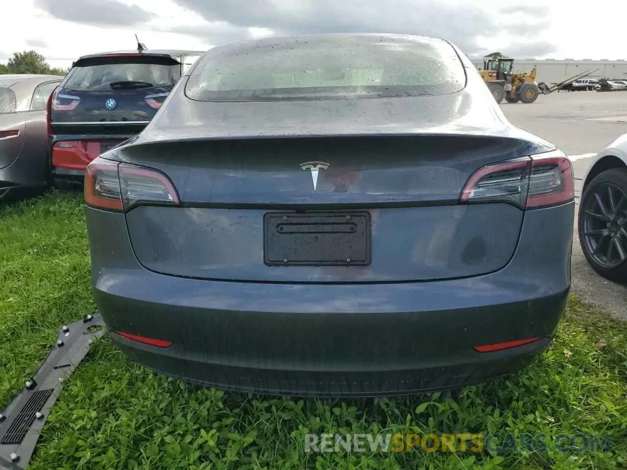 6 Photograph of a damaged car 5YJ3E1EA8PF655461 TESLA MODEL 3 2023