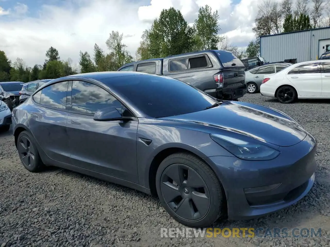 4 Photograph of a damaged car 5YJ3E1EA8PF655718 TESLA MODEL 3 2023