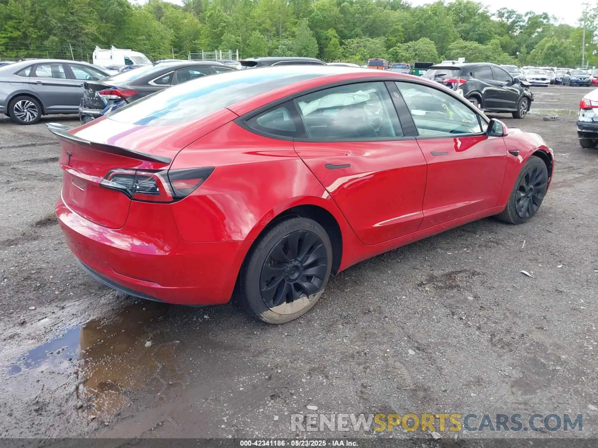 4 Photograph of a damaged car 5YJ3E1EA8PF663141 TESLA MODEL 3 2023