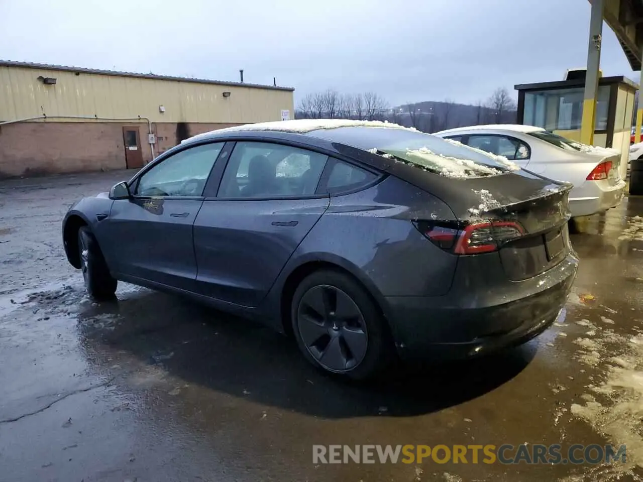 2 Photograph of a damaged car 5YJ3E1EA8PF668811 TESLA MODEL 3 2023