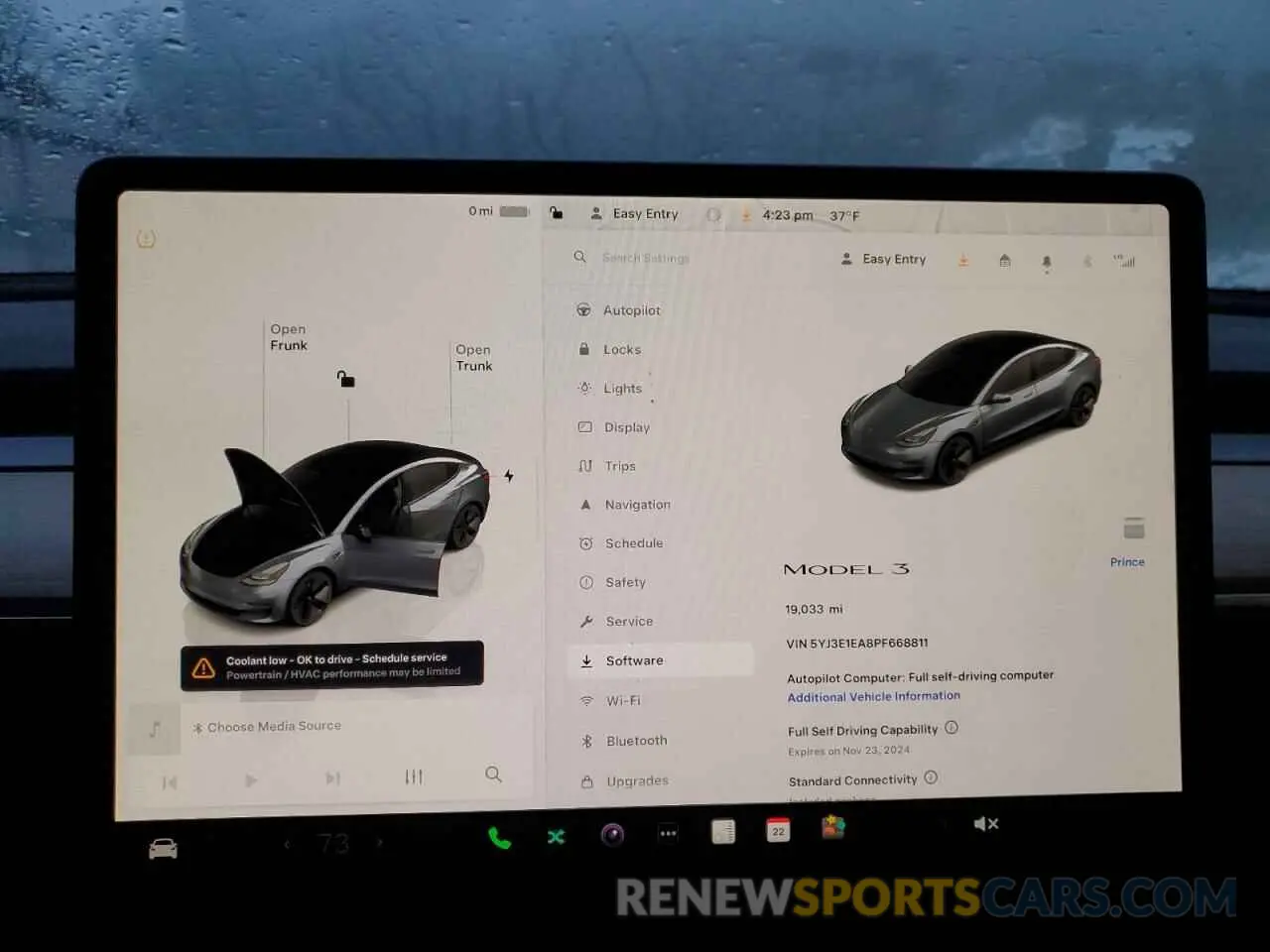 9 Photograph of a damaged car 5YJ3E1EA8PF668811 TESLA MODEL 3 2023
