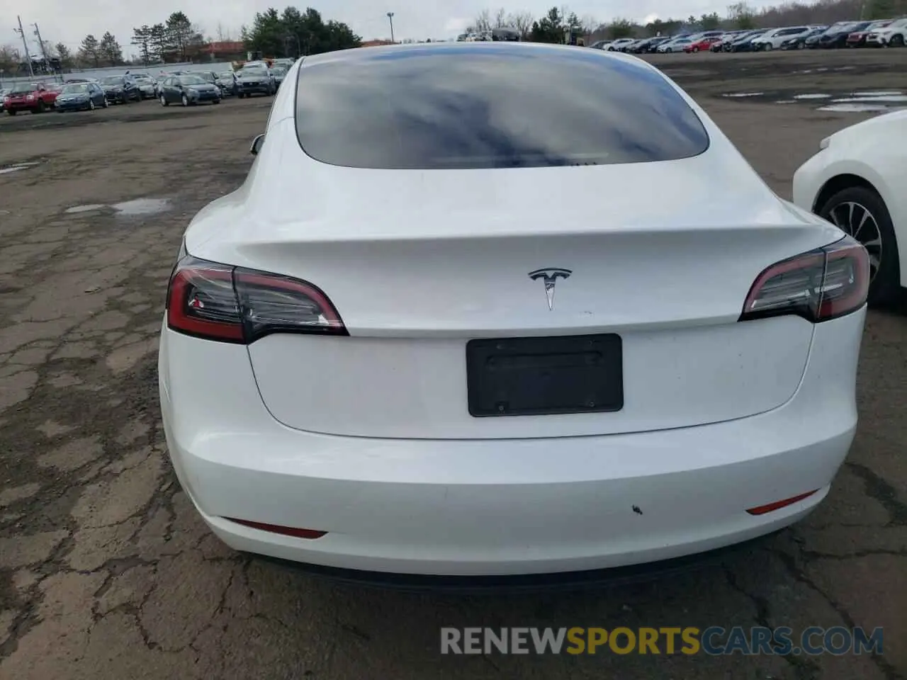 6 Photograph of a damaged car 5YJ3E1EA8PF671322 TESLA MODEL 3 2023