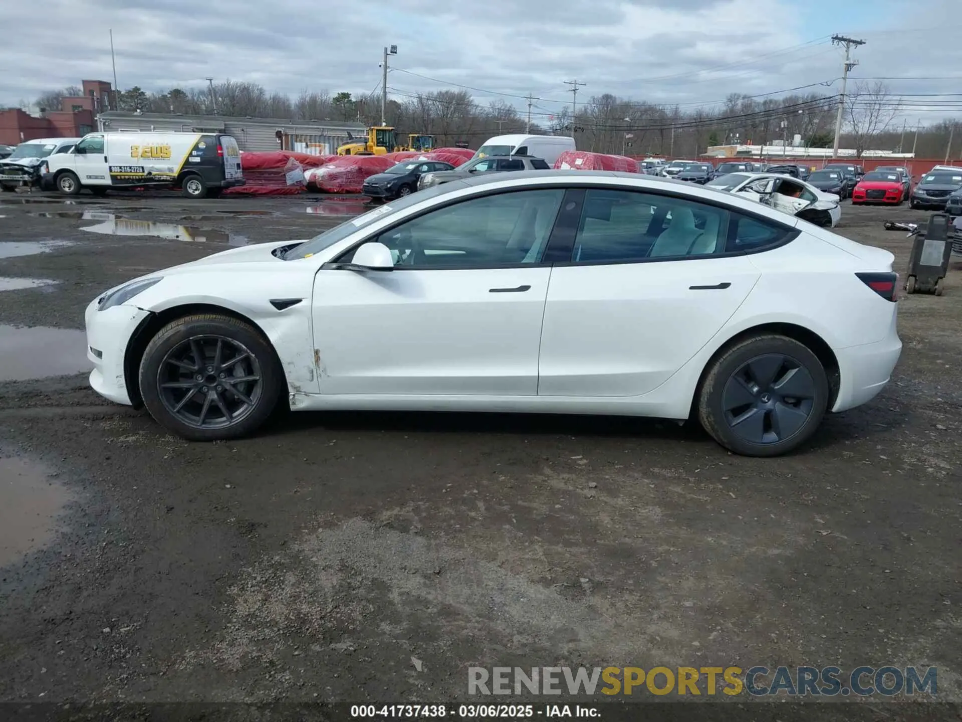 14 Photograph of a damaged car 5YJ3E1EA8PF671613 TESLA MODEL 3 2023