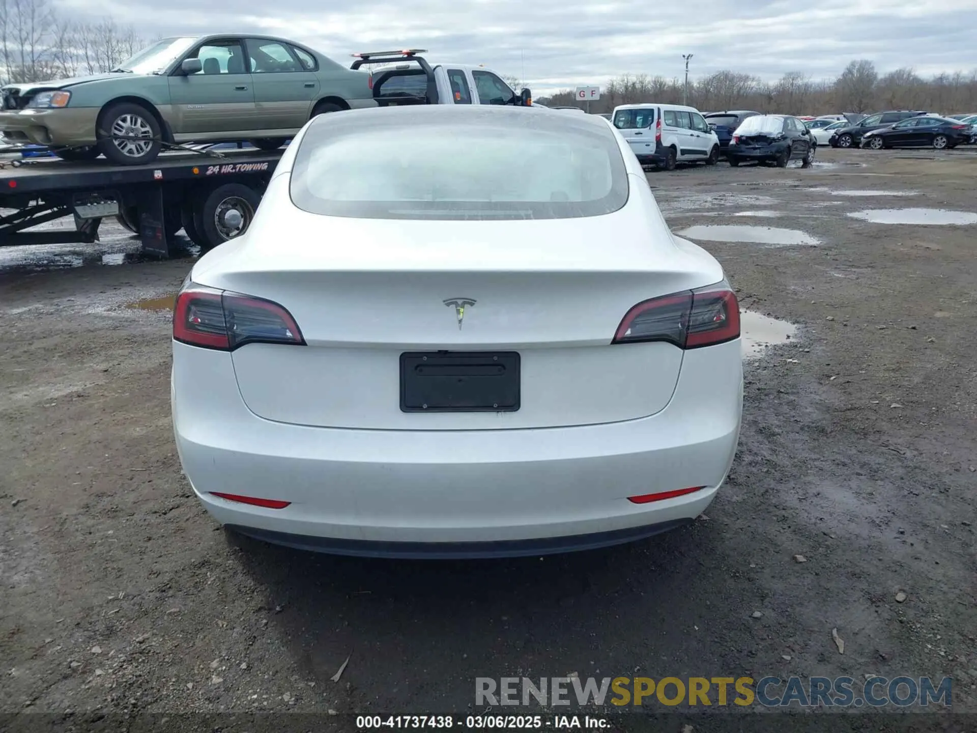 16 Photograph of a damaged car 5YJ3E1EA8PF671613 TESLA MODEL 3 2023