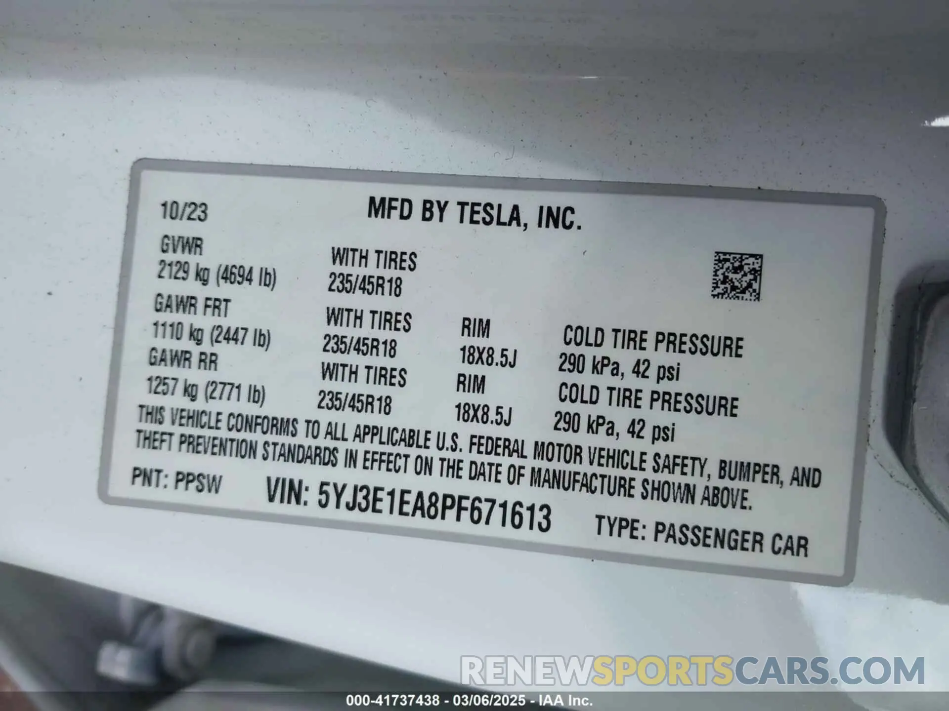 9 Photograph of a damaged car 5YJ3E1EA8PF671613 TESLA MODEL 3 2023