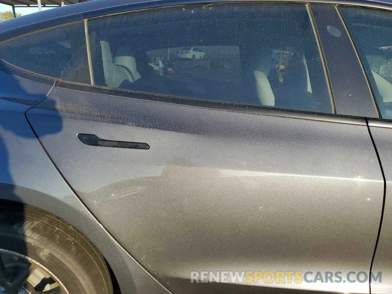 10 Photograph of a damaged car 5YJ3E1EA8PF682806 TESLA MODEL 3 2023