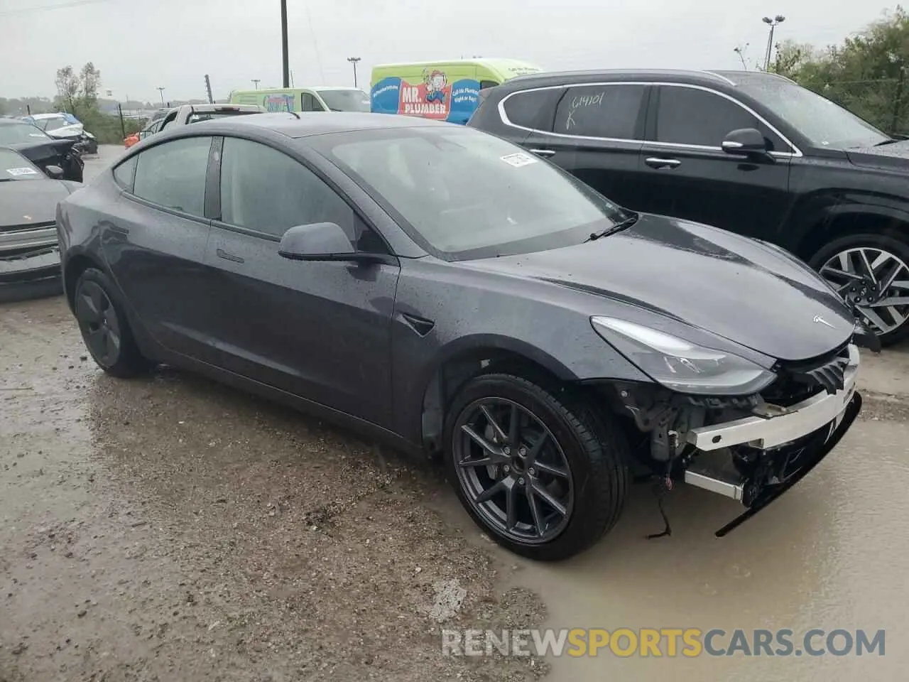 4 Photograph of a damaged car 5YJ3E1EA8PF683258 TESLA MODEL 3 2023