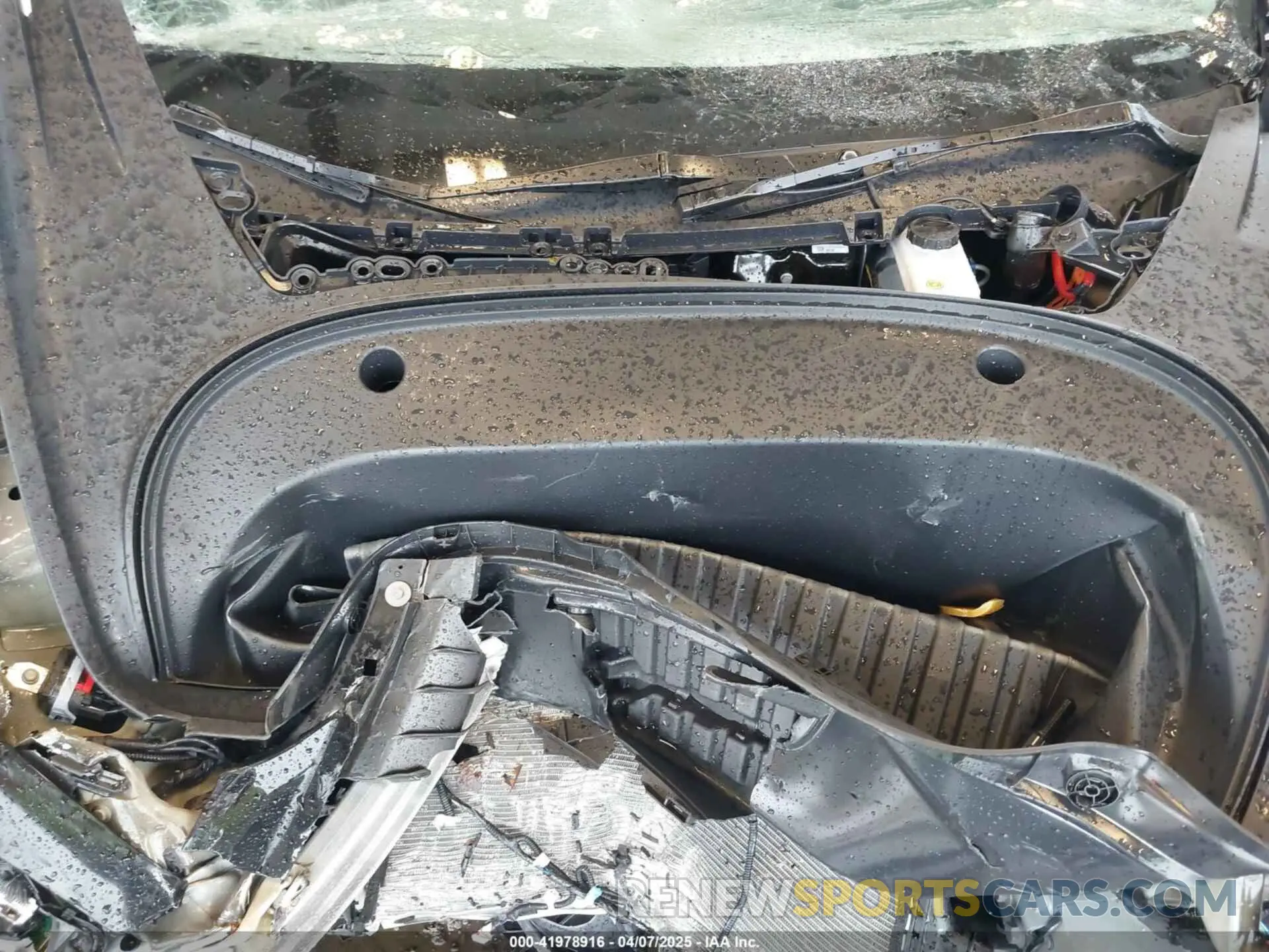 10 Photograph of a damaged car 5YJ3E1EA8PF683972 TESLA MODEL 3 2023