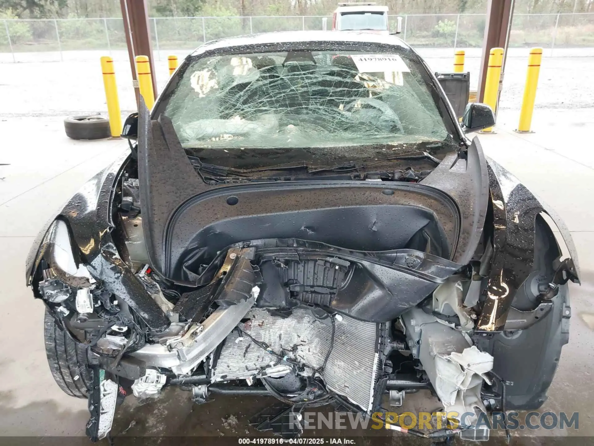 6 Photograph of a damaged car 5YJ3E1EA8PF683972 TESLA MODEL 3 2023