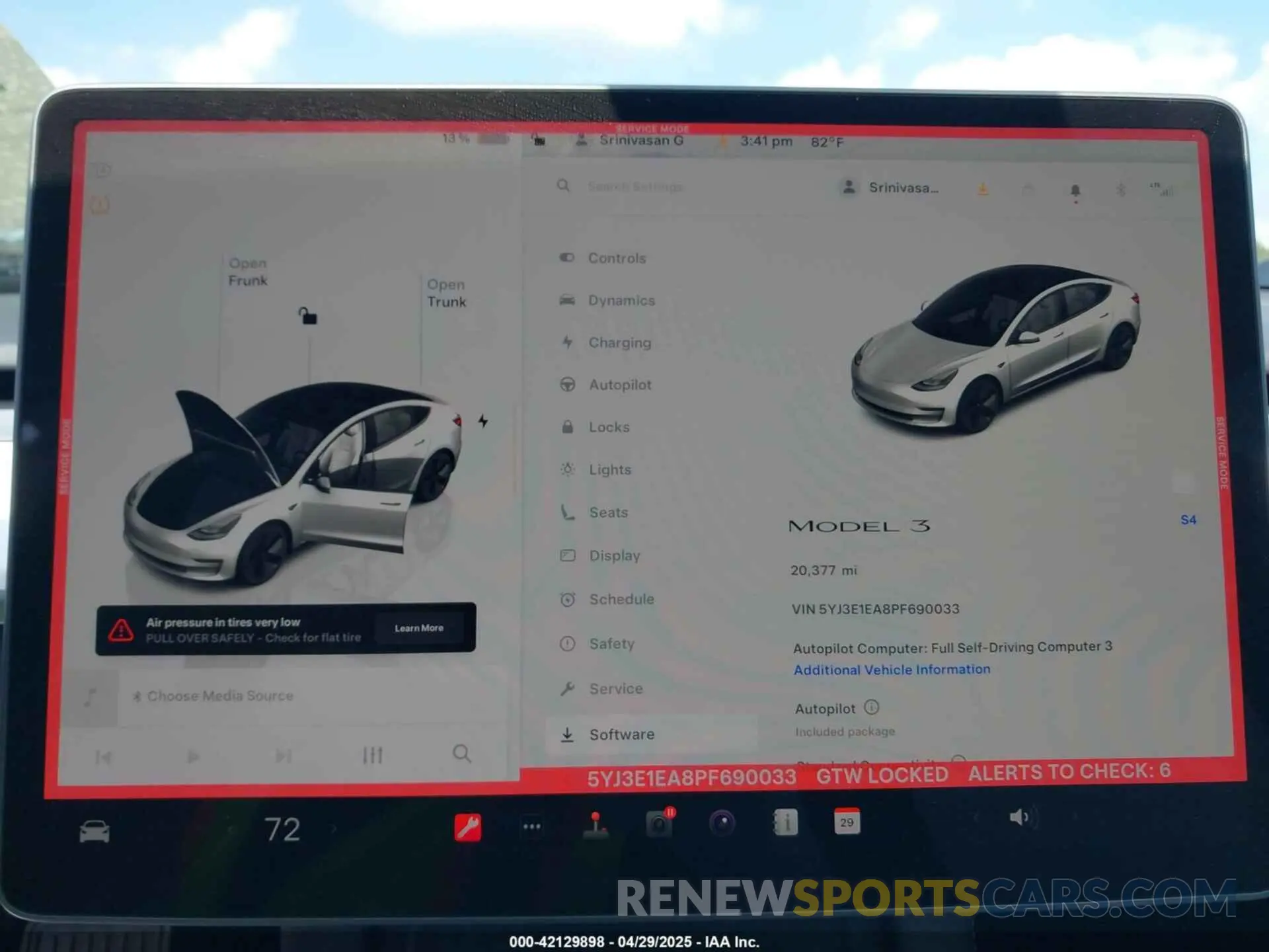 18 Photograph of a damaged car 5YJ3E1EA8PF690033 TESLA MODEL 3 2023