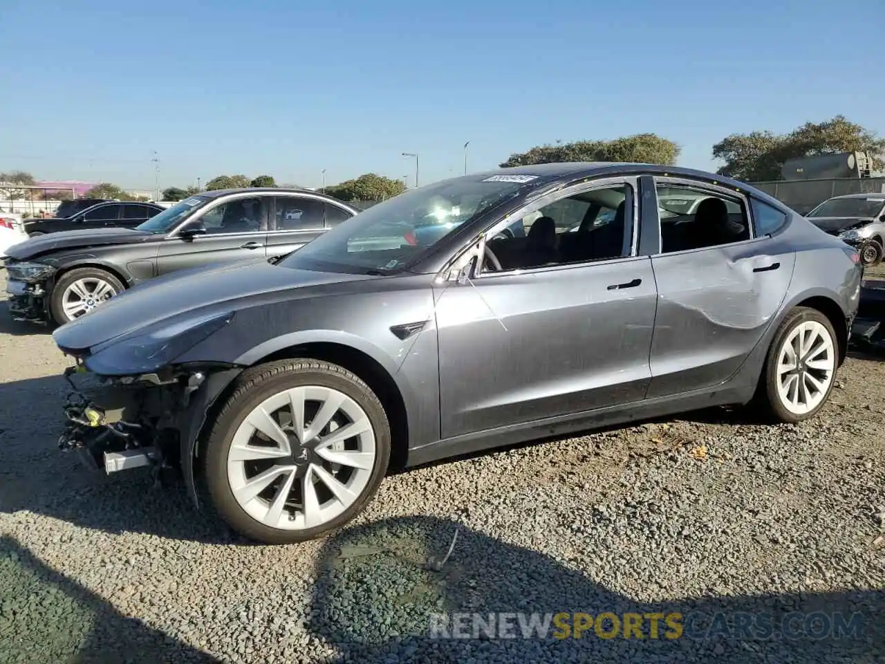 1 Photograph of a damaged car 5YJ3E1EA8PF692624 TESLA MODEL 3 2023