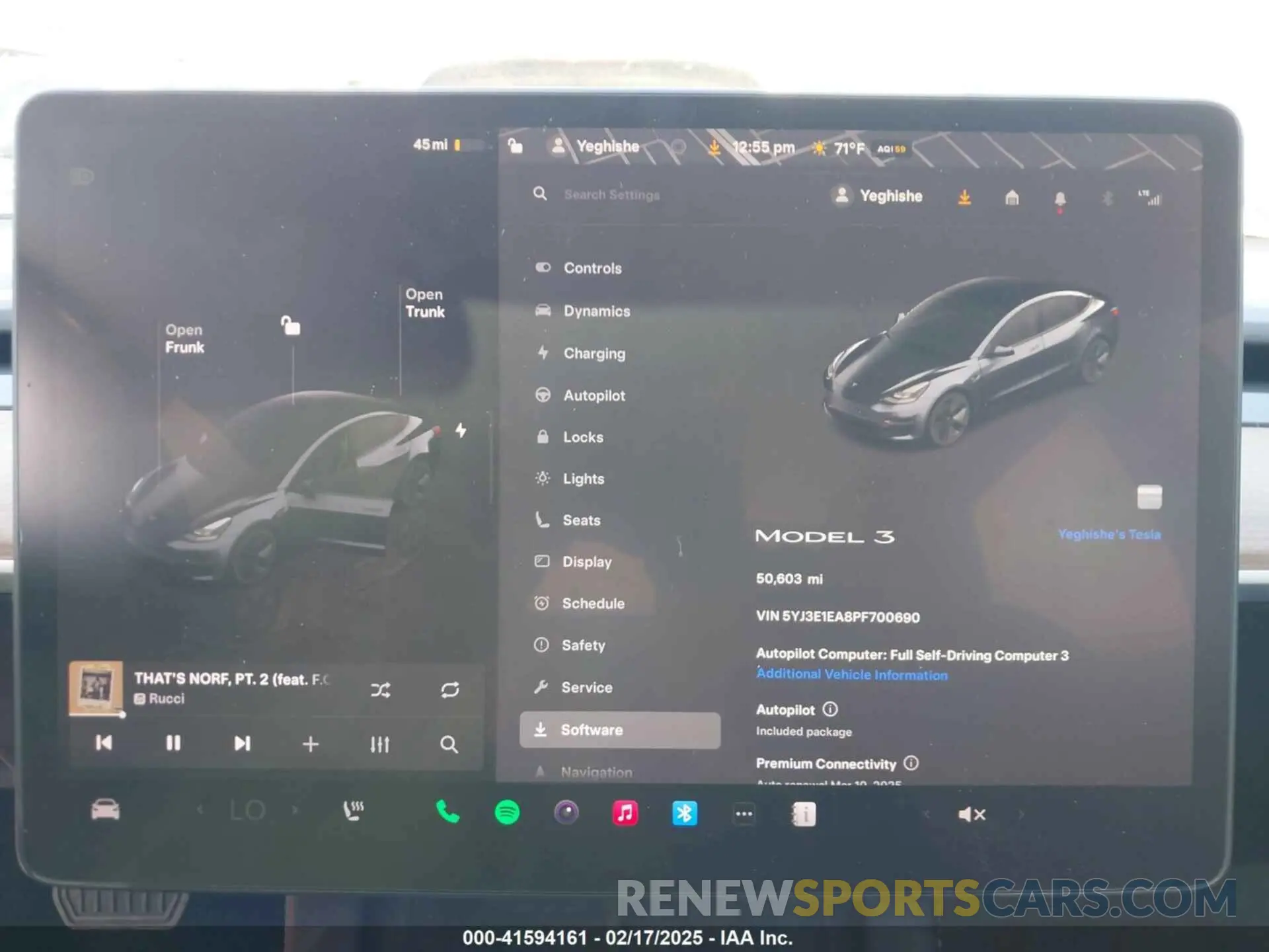 19 Photograph of a damaged car 5YJ3E1EA8PF700690 TESLA MODEL 3 2023