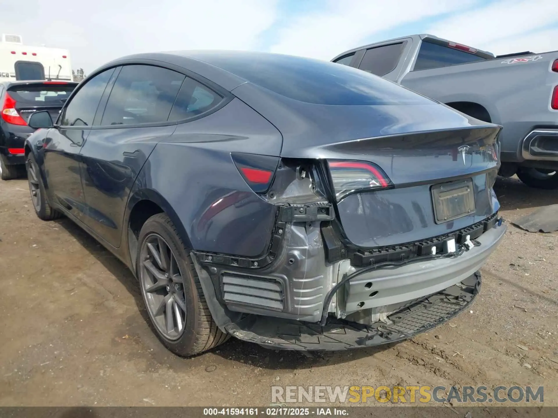 3 Photograph of a damaged car 5YJ3E1EA8PF700690 TESLA MODEL 3 2023