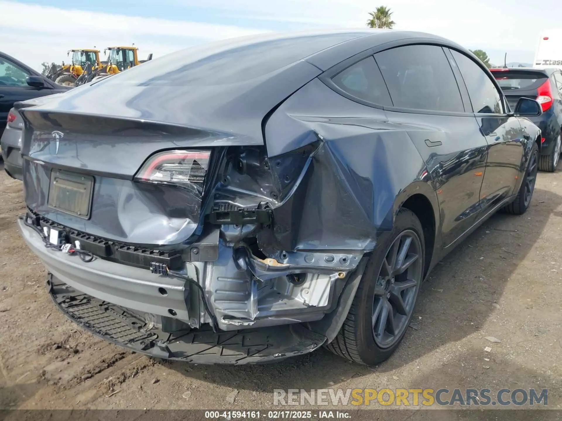 4 Photograph of a damaged car 5YJ3E1EA8PF700690 TESLA MODEL 3 2023